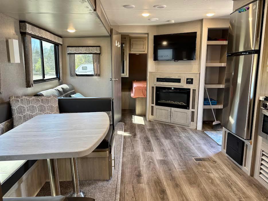Coachmen Catalina Legacy Edition  2022