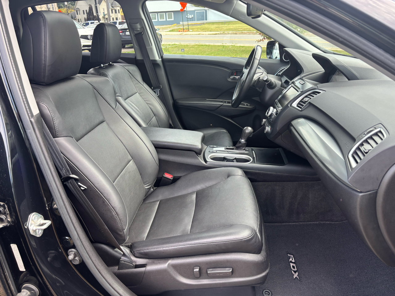 2018 Acura RDX Advance photo 2