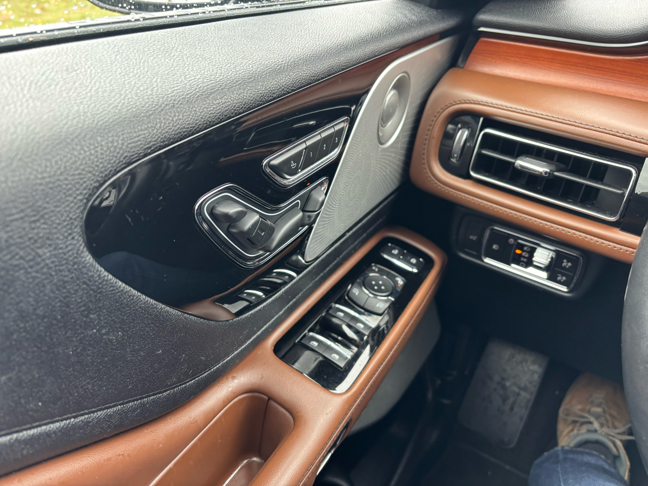 Lincoln Aviator Reserve AWD 2020 Lincoln Aviator Reserve AWD 2020