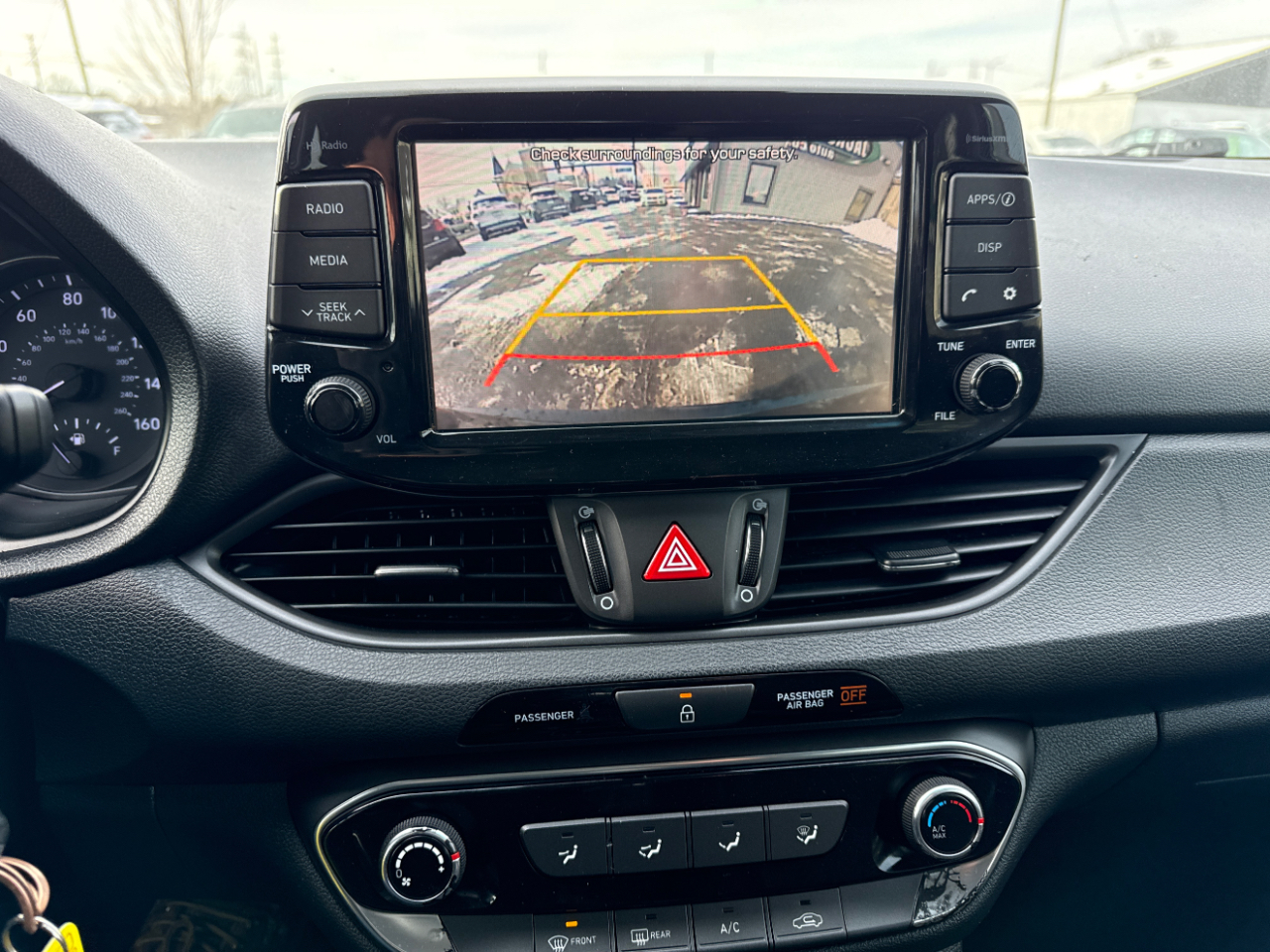 Hyundai Elantra GT Auto 2019