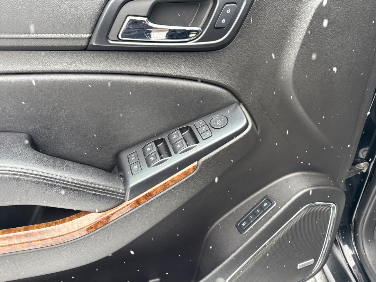 Chevrolet Tahoe 4WD 4dr LTZ 2015