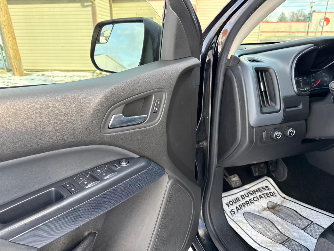 Chevrolet Colorado 4WD Crew Cab 140.5" Z71 2015