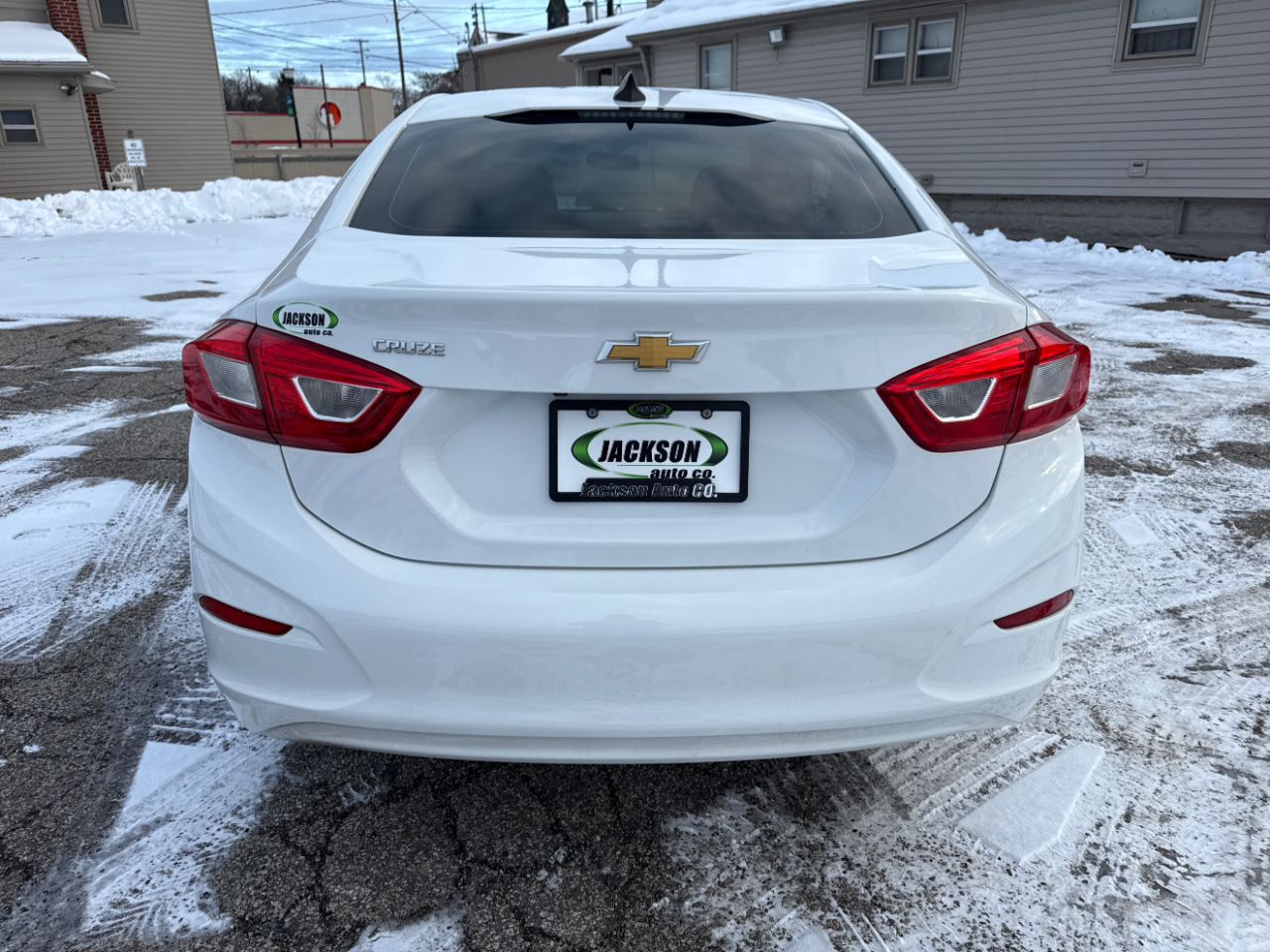 2017 Chevrolet Cruze LS photo 4