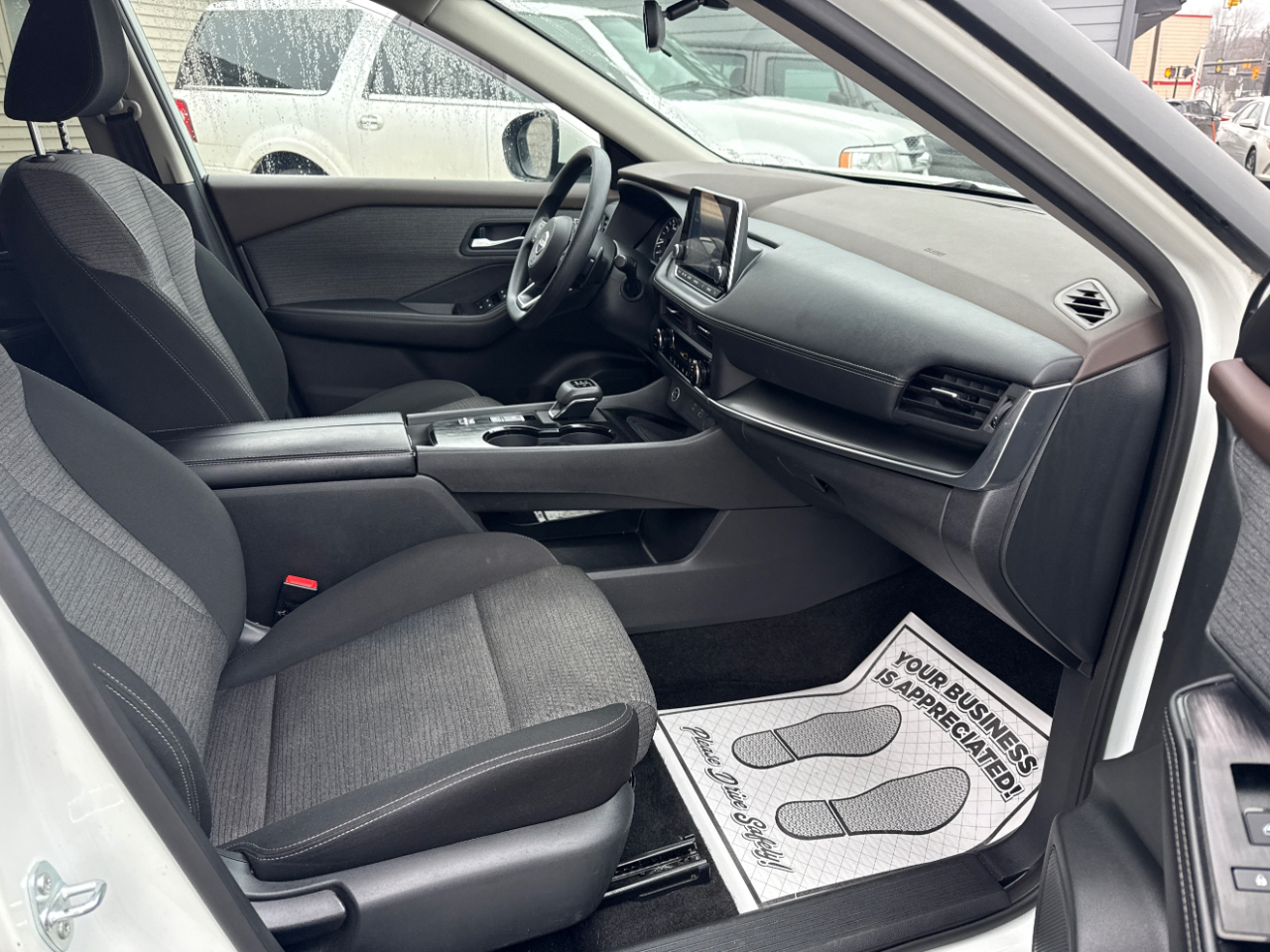 Nissan Rogue FWD SV 2023