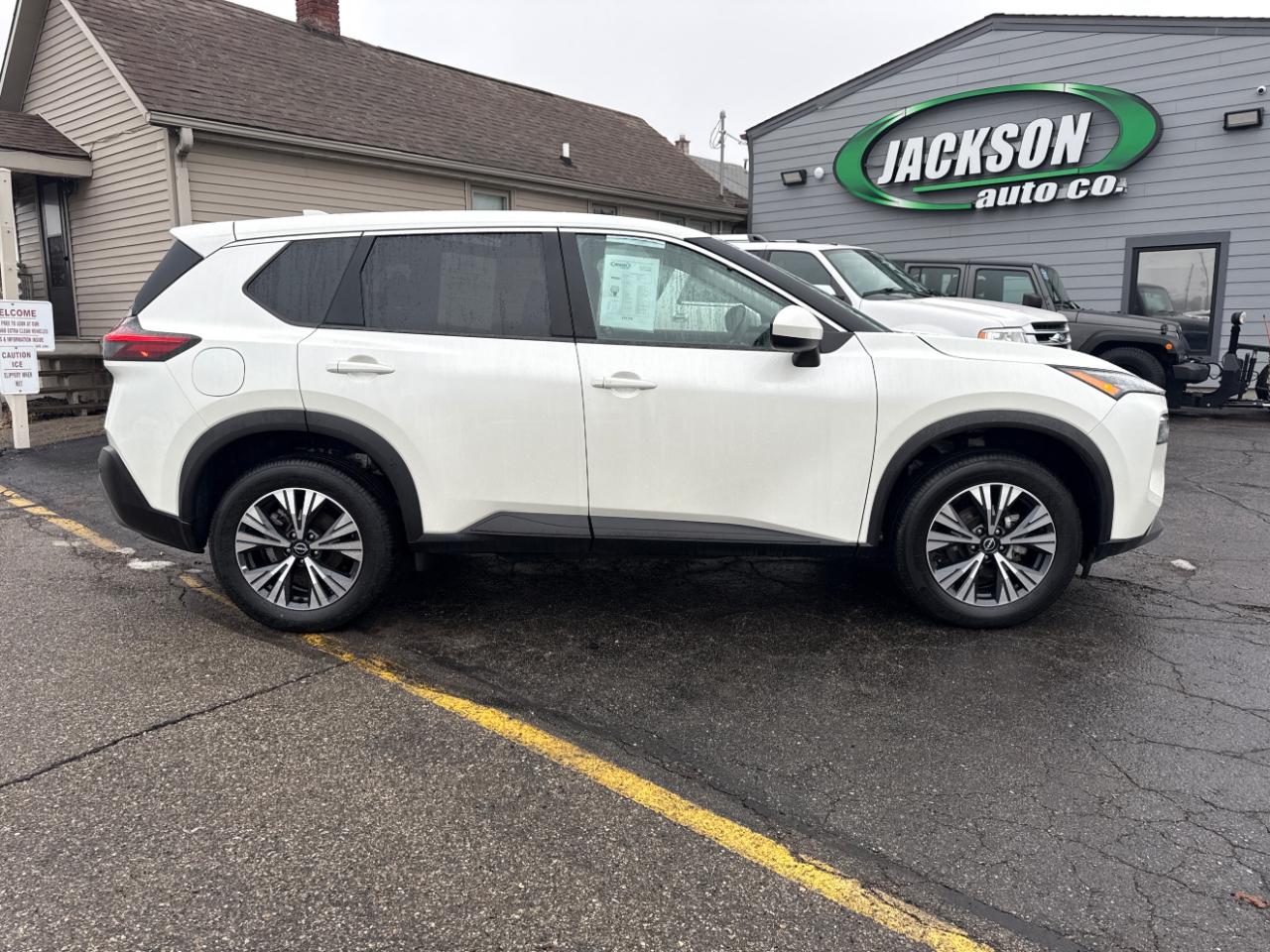 Nissan Rogue FWD SV 2023