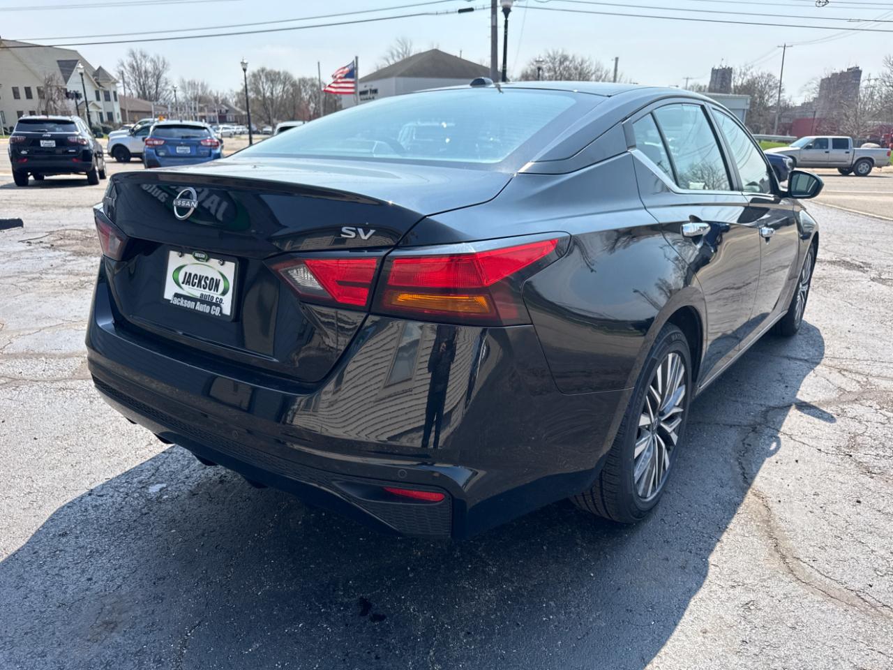 Nissan Altima 2.5 SV Sedan 2023