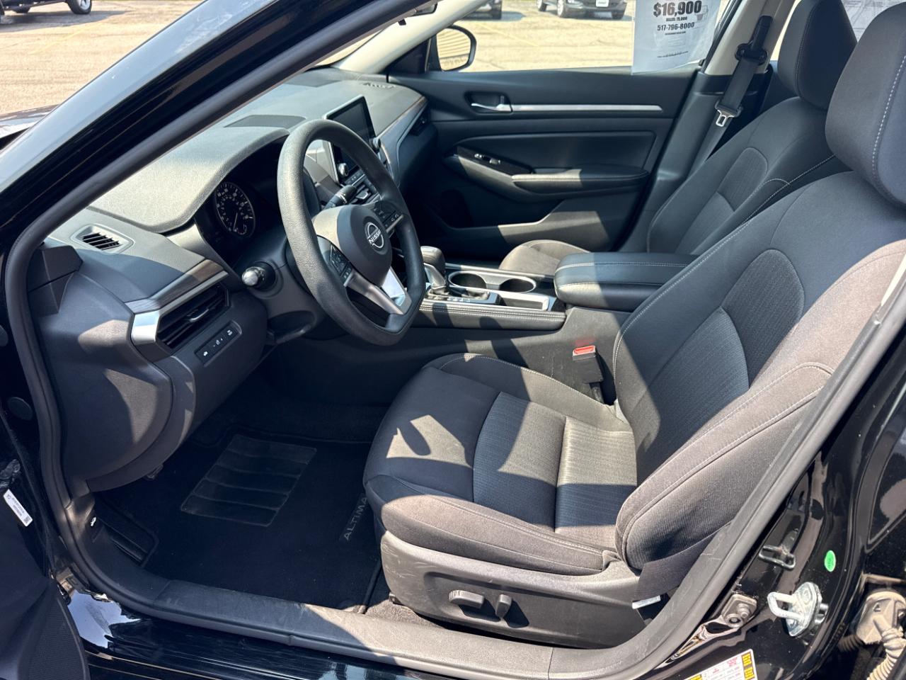 Nissan Altima 2.5 SV Sedan 2023