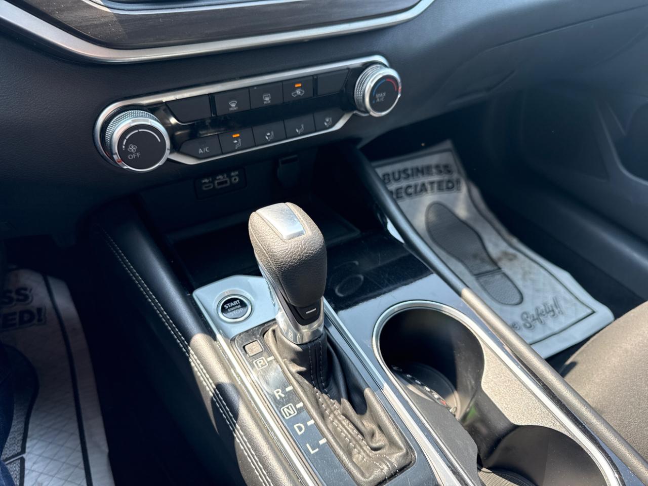 Nissan Altima 2.5 SV Sedan 2023