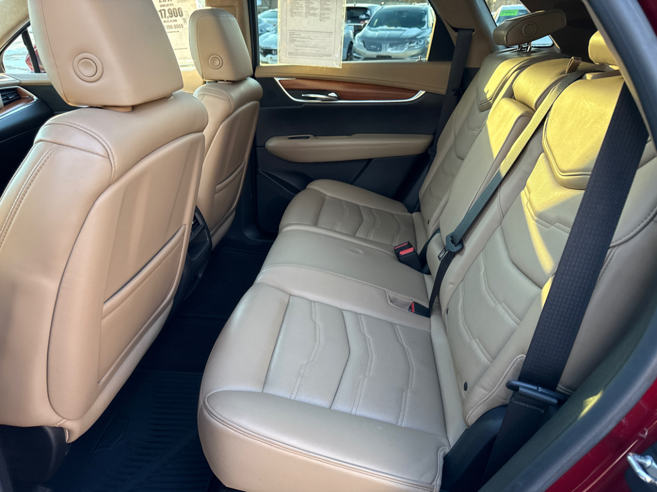 Cadillac XT5 AWD 4dr Platinum 2017