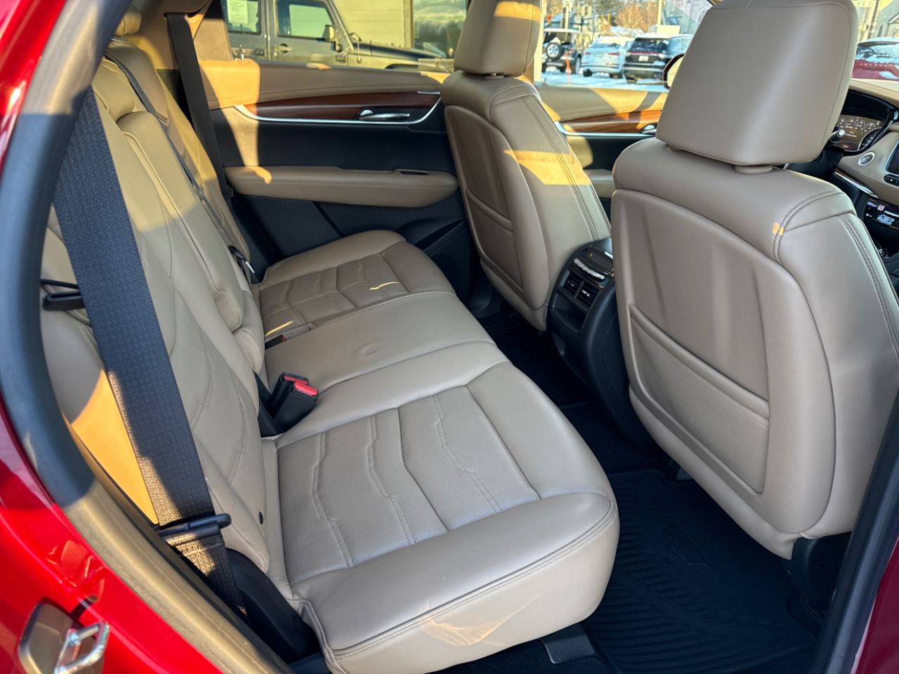 Cadillac XT5 AWD 4dr Platinum 2017