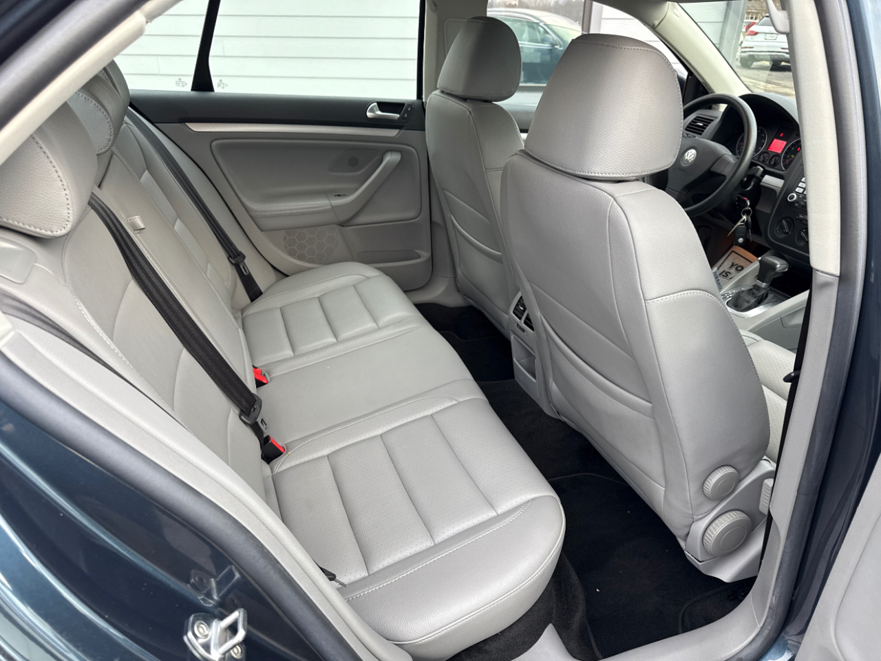 Volkswagen Jetta Sedan 4dr Auto 2.5 2007