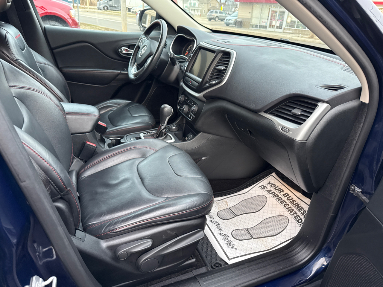 Jeep Cherokee 4WD 4dr Trailhawk 2015