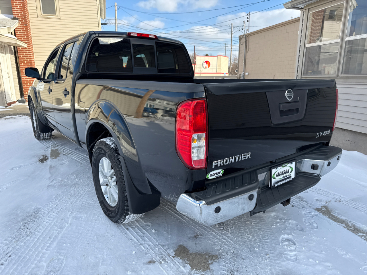 Nissan Frontier 4WD Crew Cab LWB Auto SV 2016
