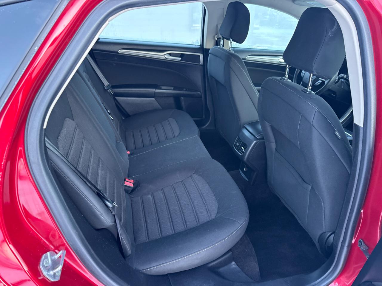 Ford Fusion SE FWD 2020