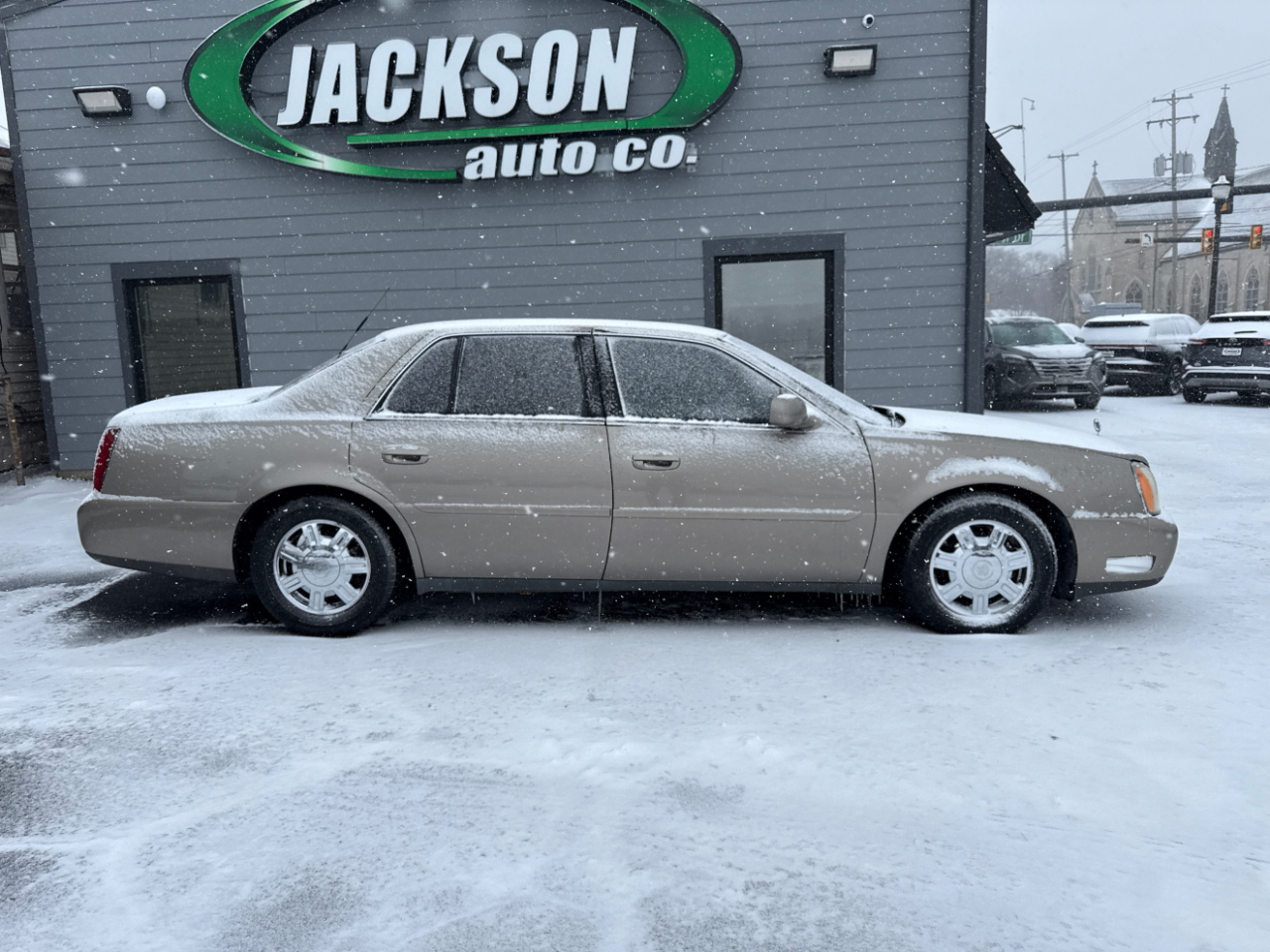 Cadillac DeVille 4dr Sdn 2003