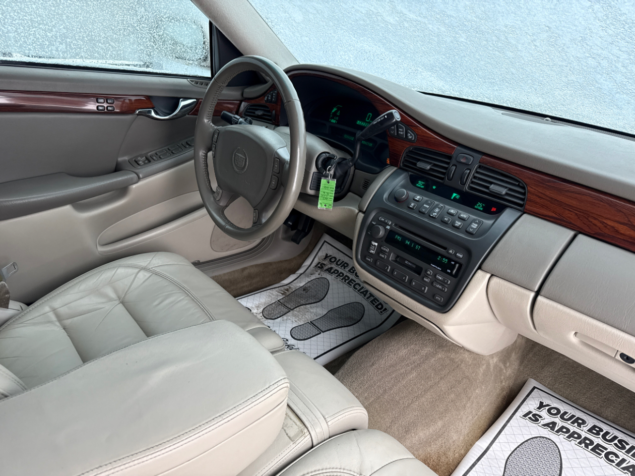 Cadillac DeVille 4dr Sdn 2003