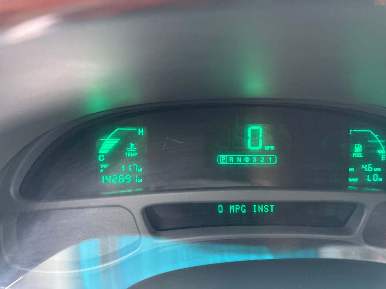 Cadillac DeVille 4dr Sdn 2003