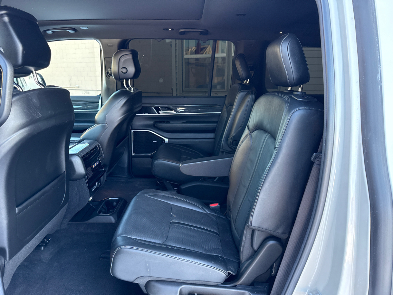 Jeep Wagoneer Series III 4x4 2022