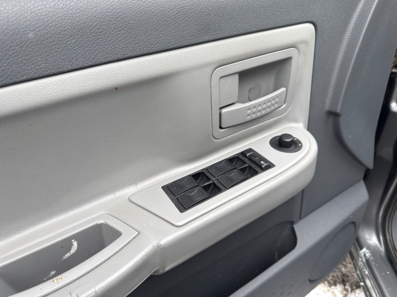 Dodge Dakota Quad Cab 4WD ST 2005