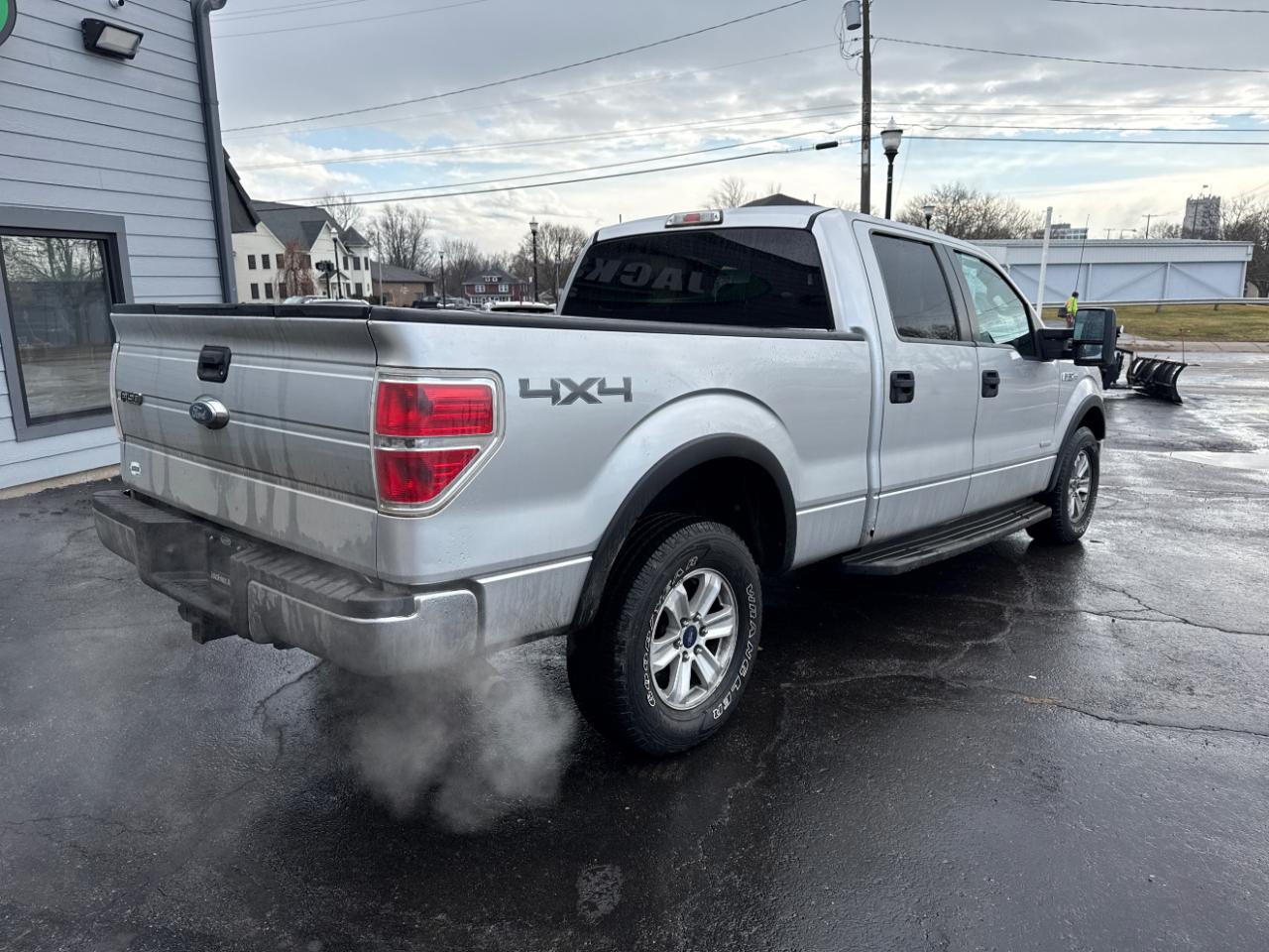 Ford F-150 4WD SuperCrew 145" XLT 2013