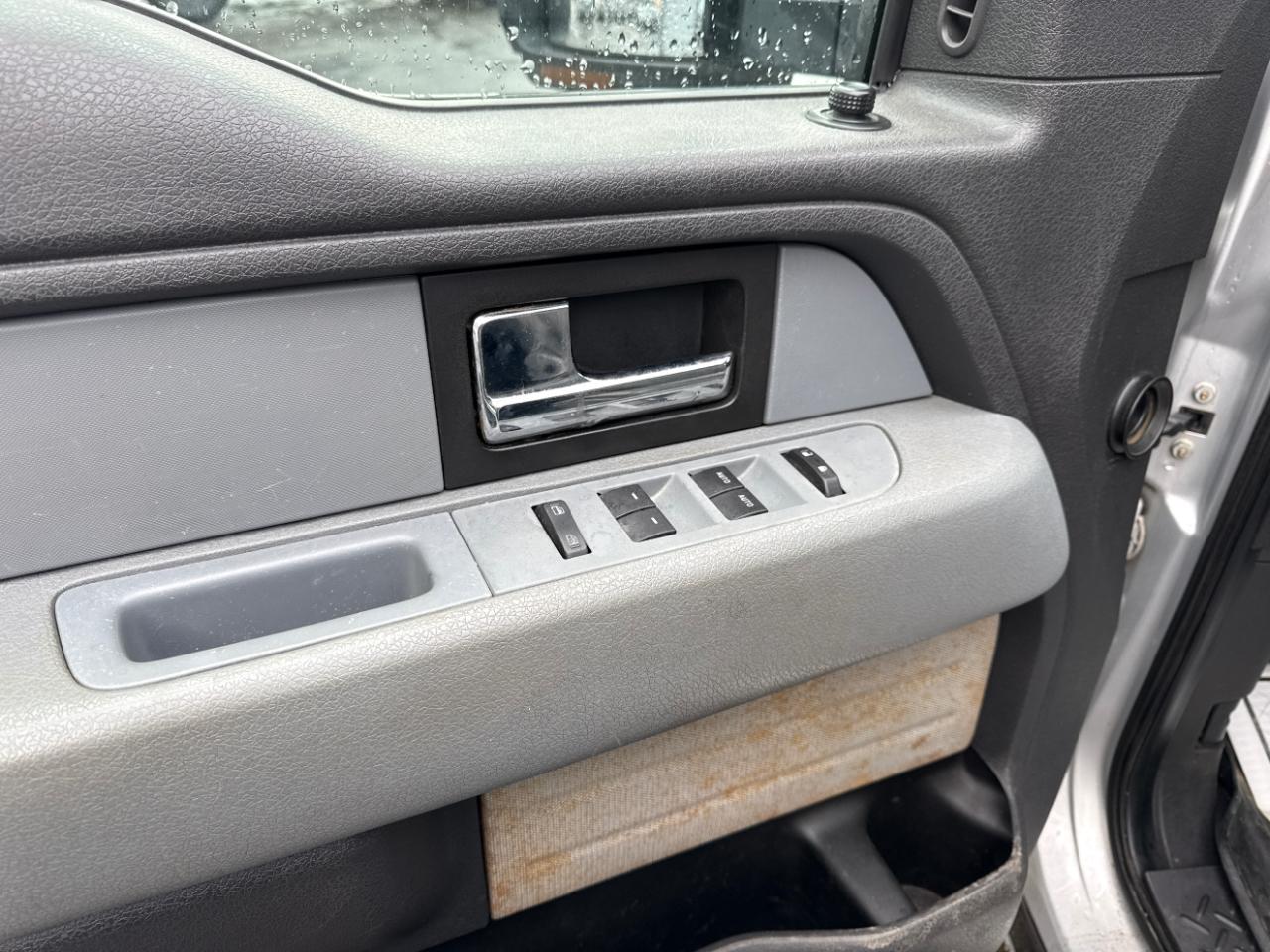 Ford F-150 4WD SuperCrew 145" XLT 2013