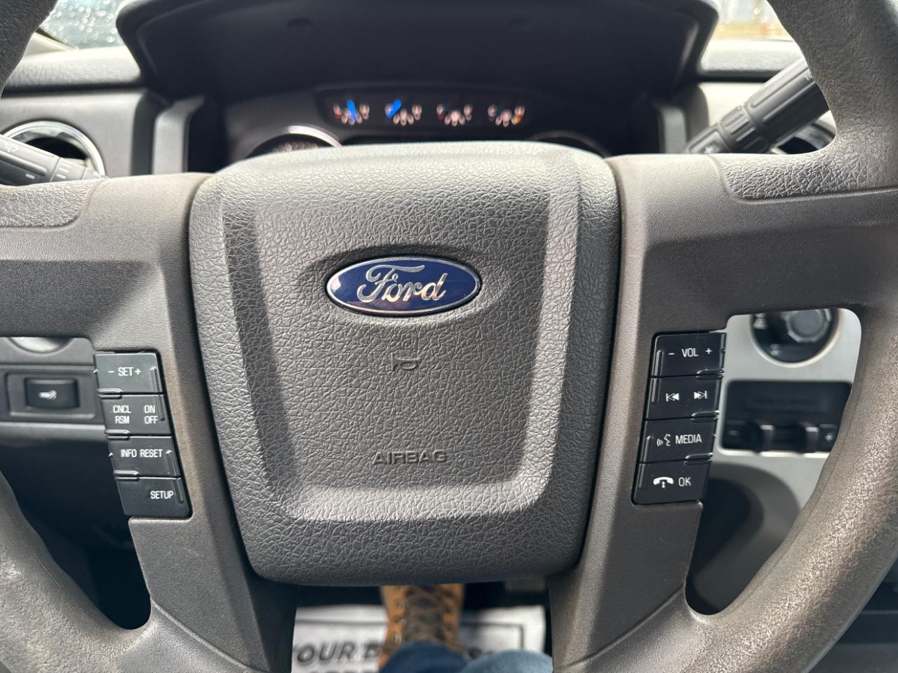 Ford F-150 4WD SuperCrew 145" XLT 2013