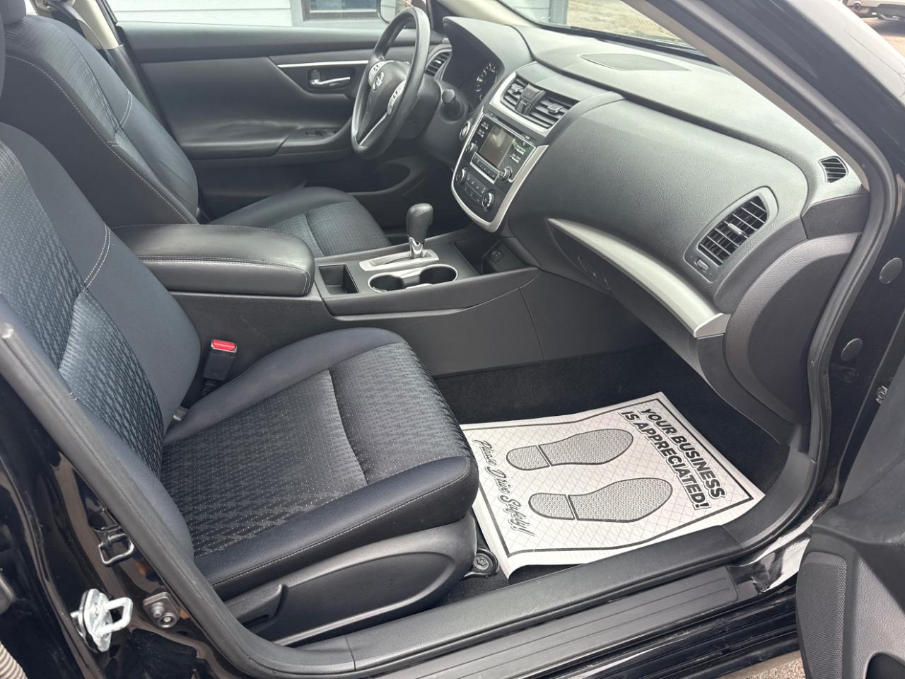 Nissan Altima 4dr Sdn I4 2.5 2016