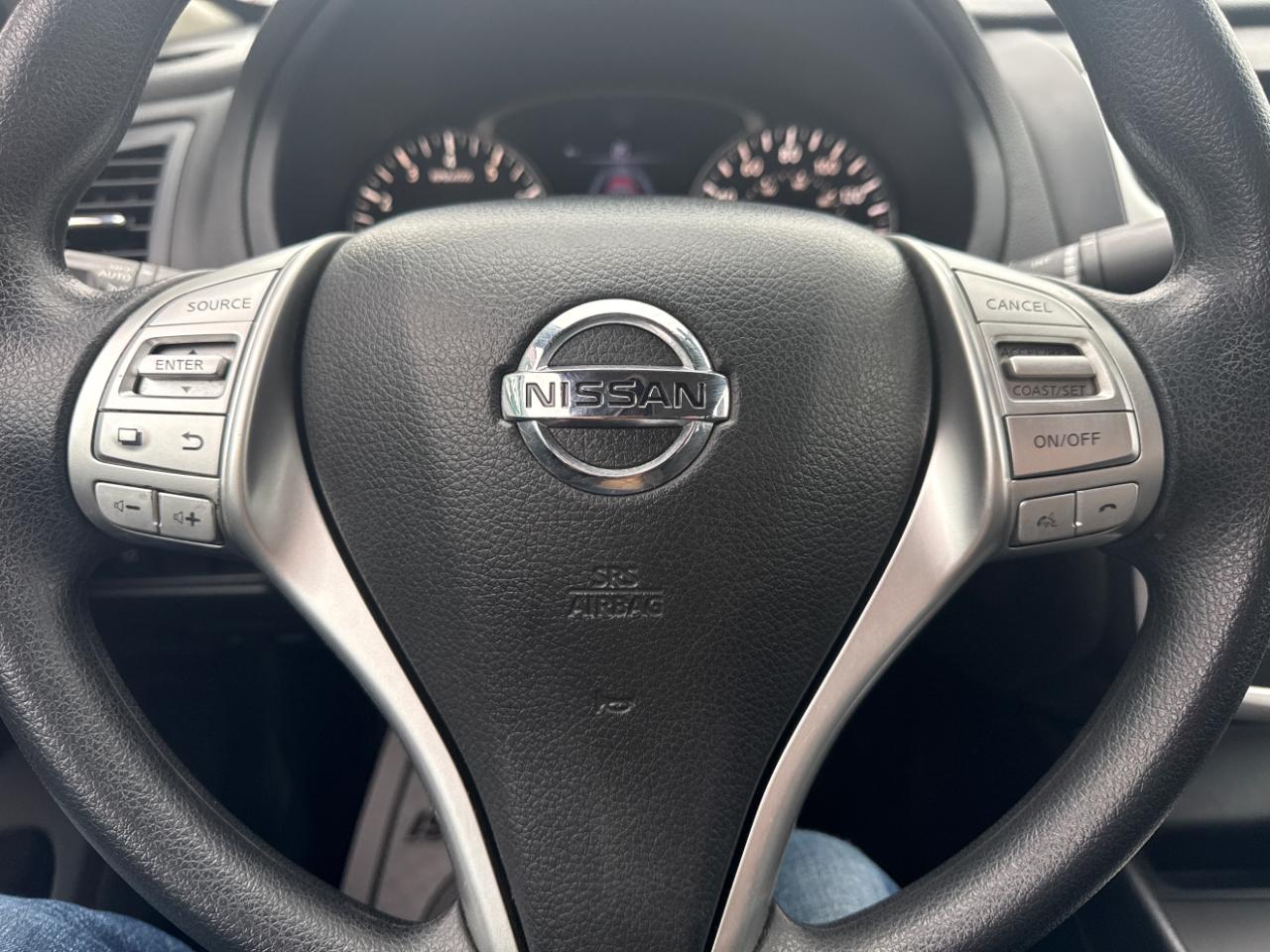 Nissan Altima 4dr Sdn I4 2.5 2016