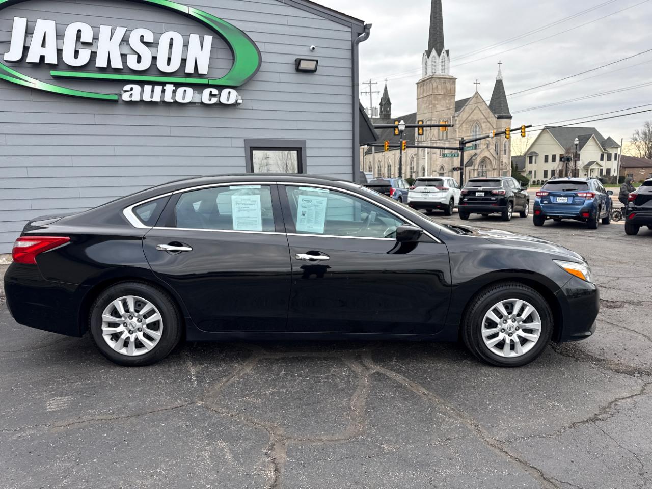 Nissan Altima 4dr Sdn I4 2.5 2016