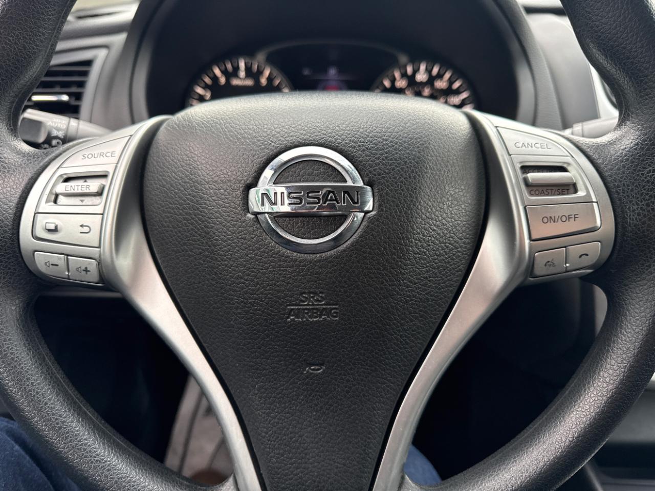 Nissan Altima 4dr Sdn I4 2.5 2016