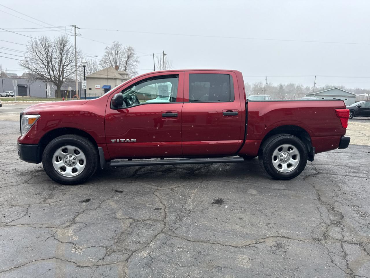 Nissan Titan 4x4 Crew Cab S 2017