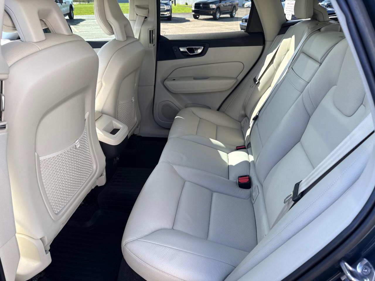 Volvo XC60 T6 AWD Momentum 2018