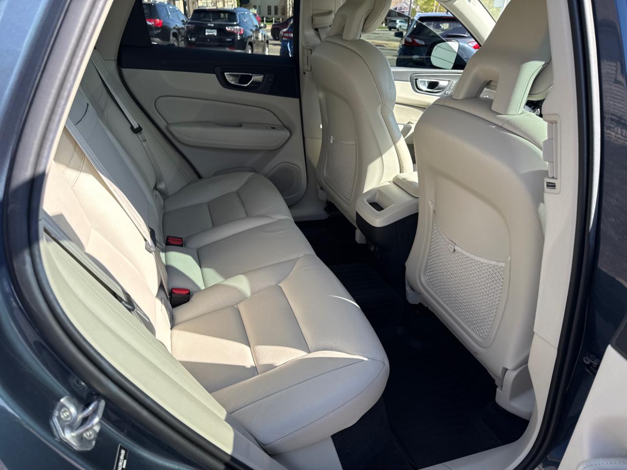 Volvo XC60 T6 AWD Momentum 2018