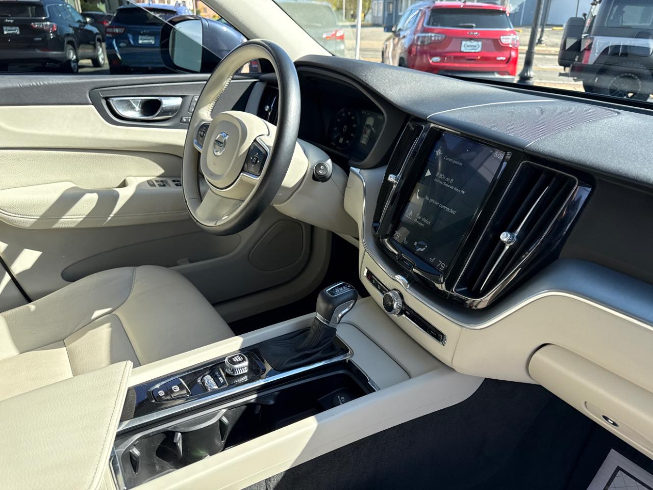 Volvo XC60 T6 AWD Momentum 2018