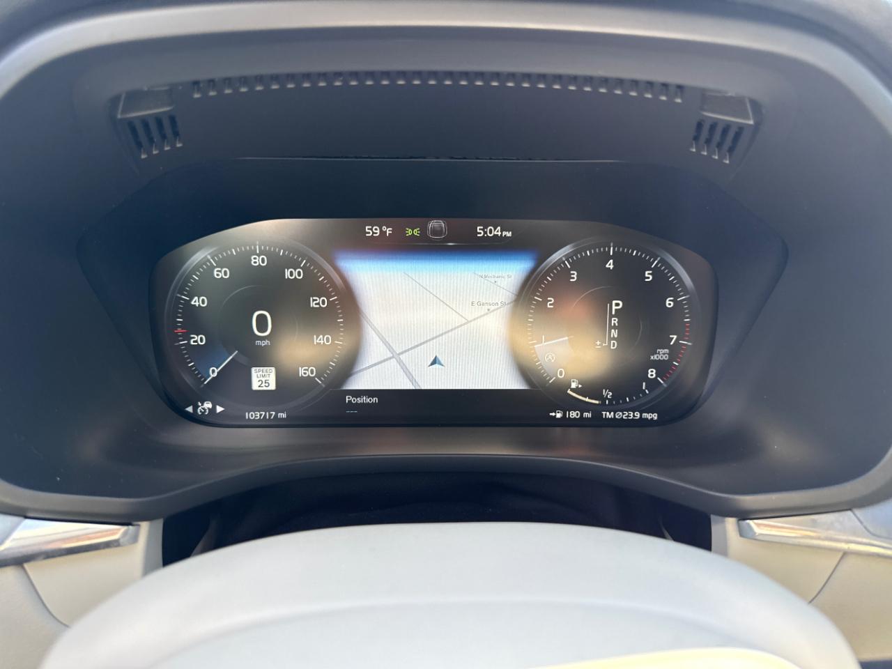 Volvo XC60 T6 AWD Momentum 2018