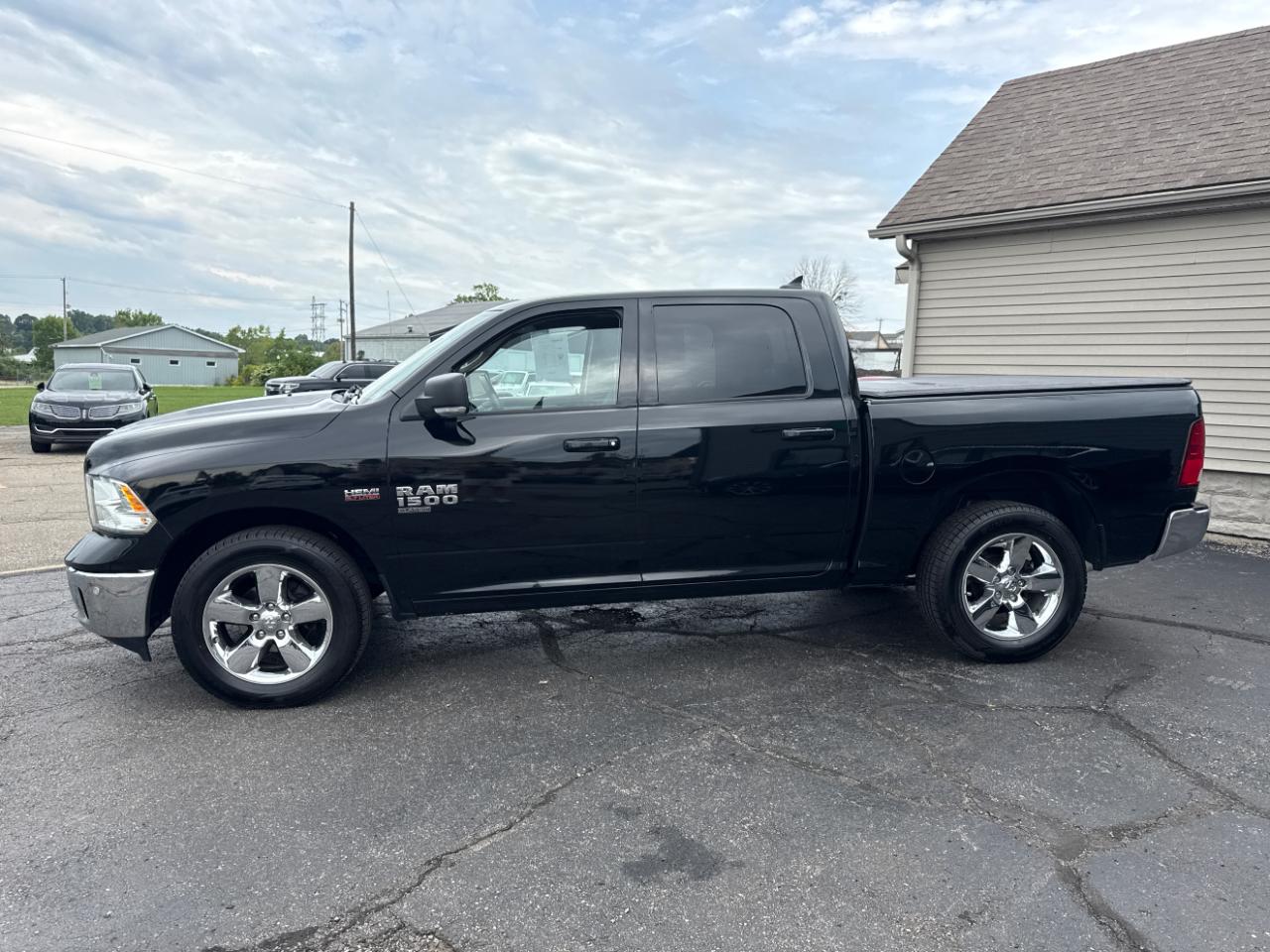 RAM 1500 Classic Big Horn 4x4 Crew Cab 5'7" Box 2019