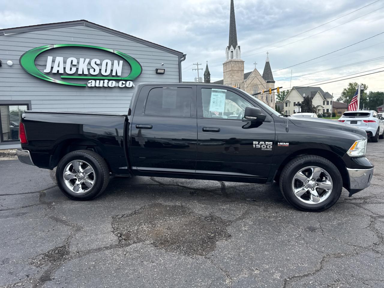 RAM 1500 Classic Big Horn 4x4 Crew Cab 5'7" Box 2019