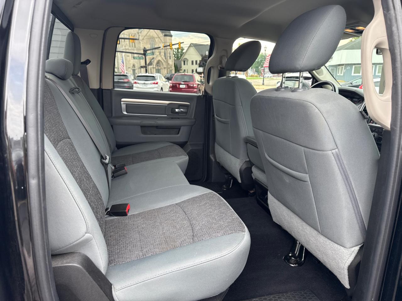 RAM 1500 Classic Big Horn 4x4 Crew Cab 5'7" Box 2019