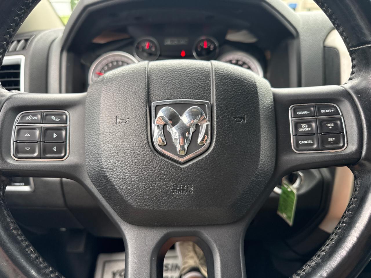 RAM 1500 Classic Big Horn 4x4 Crew Cab 5'7" Box 2019