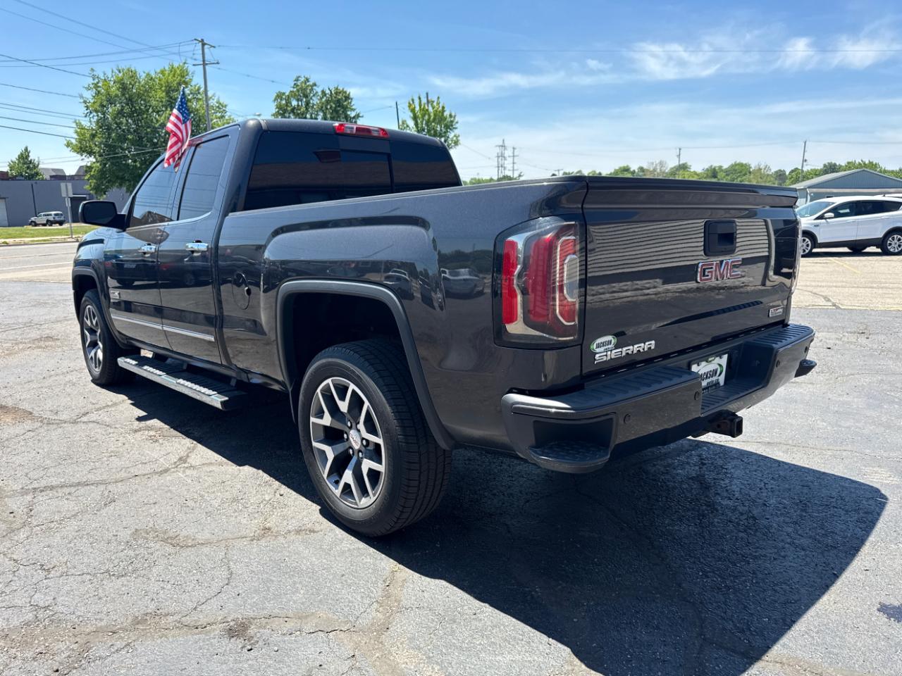 GMC Sierra 1500 4WD Double Cab 143.5" SLT 2016