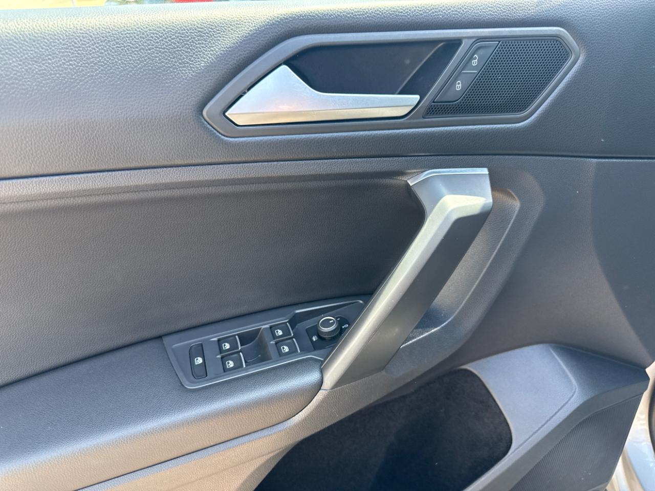 Volkswagen Tiguan 2.0T SE 4MOTION 2021