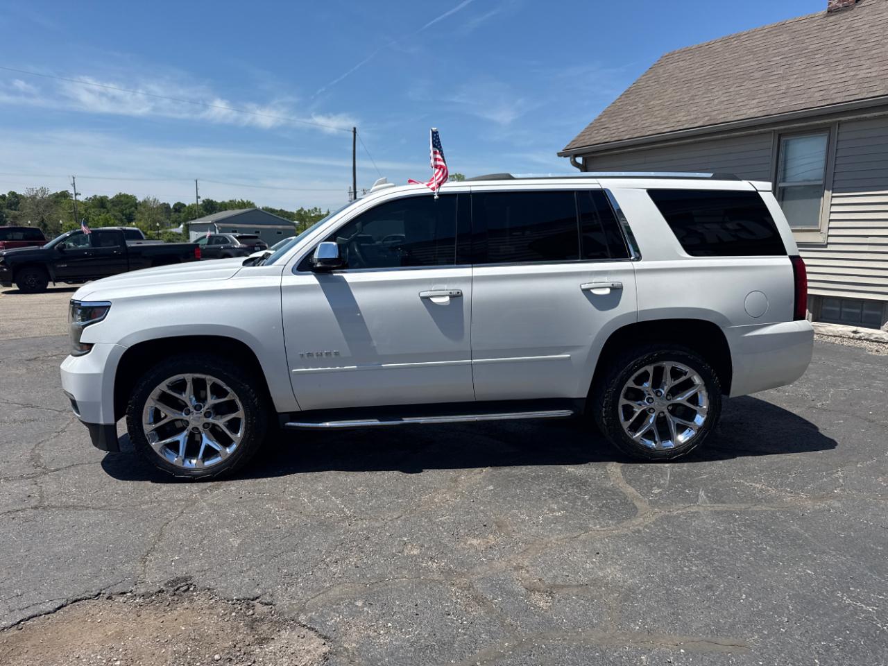Chevrolet Tahoe 4WD 4dr Premier 2017