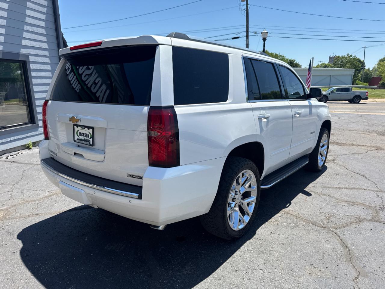 Chevrolet Tahoe 4WD 4dr Premier 2017