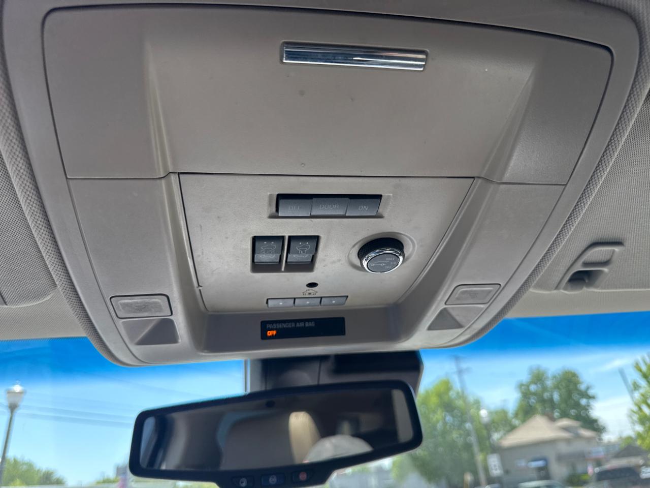 Chevrolet Tahoe 4WD 4dr Premier 2017