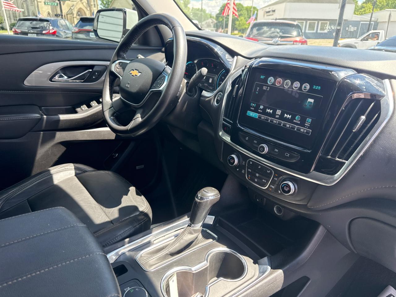 Chevrolet Traverse FWD 4dr LT Leather w/3LT 2019