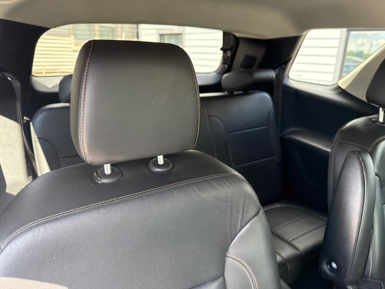 Chevrolet Traverse FWD 4dr LT Leather w/3LT 2019