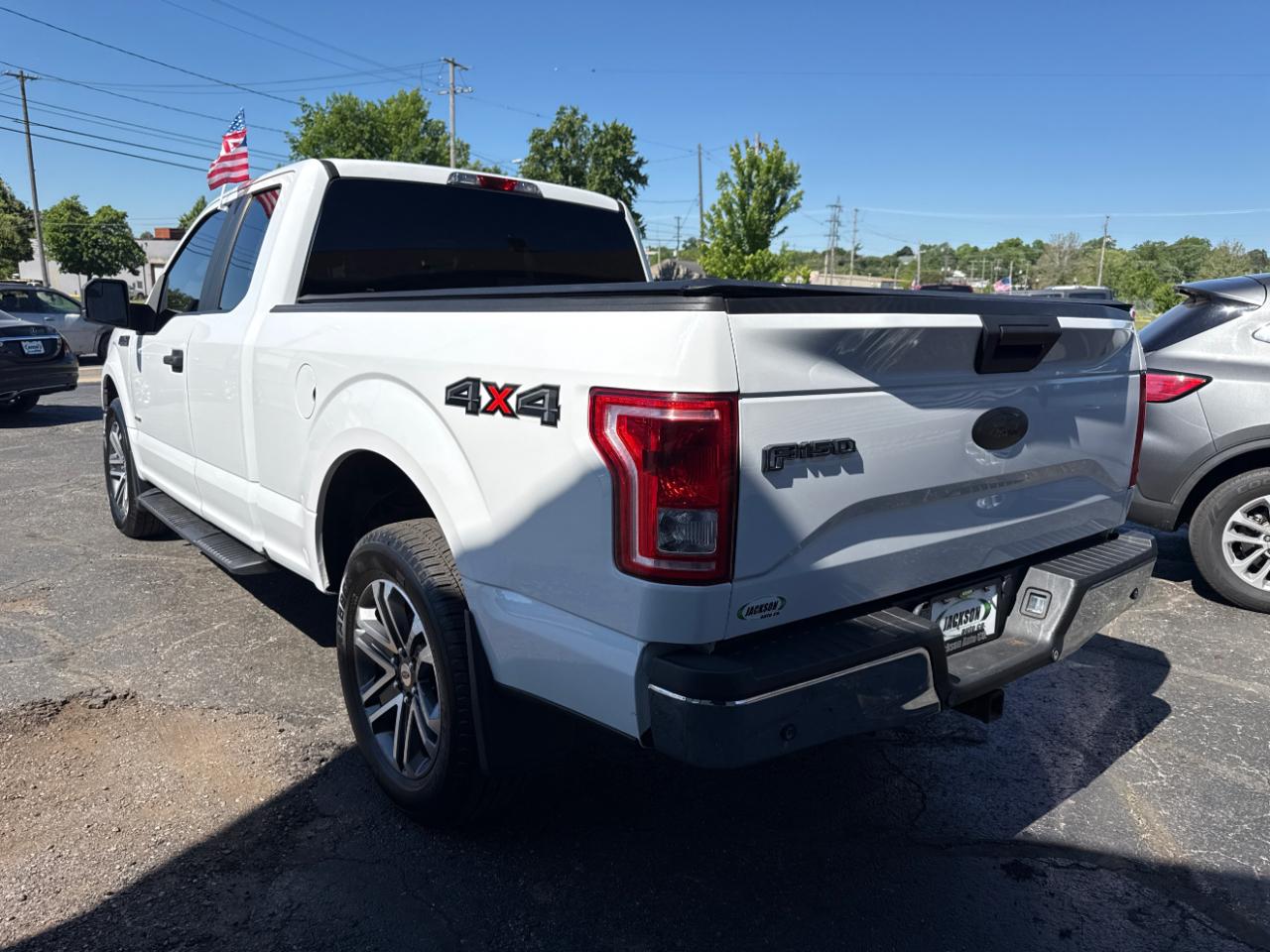 Ford F-150 4WD SuperCab 145" XLT 2015