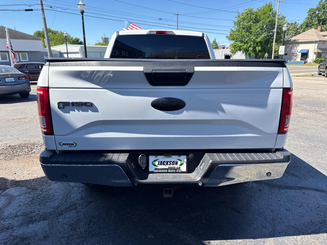 Ford F-150 4WD SuperCab 145" XLT 2015