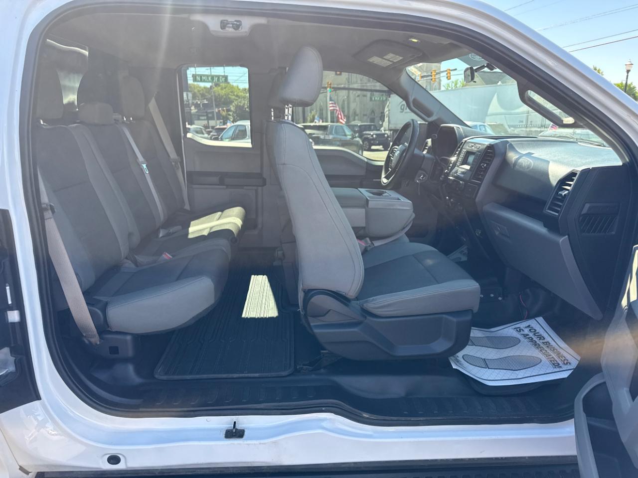 Ford F-150 4WD SuperCab 145" XLT 2015