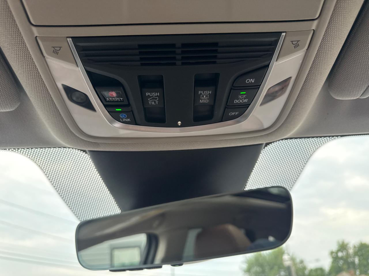 Acura MDX SH-AWD w/Technology Package 2024